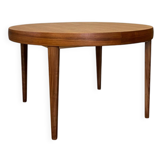 1970s Scandinavian table