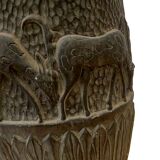 Vase en terre cuite polychrome a décor d'antilopes XX siècle