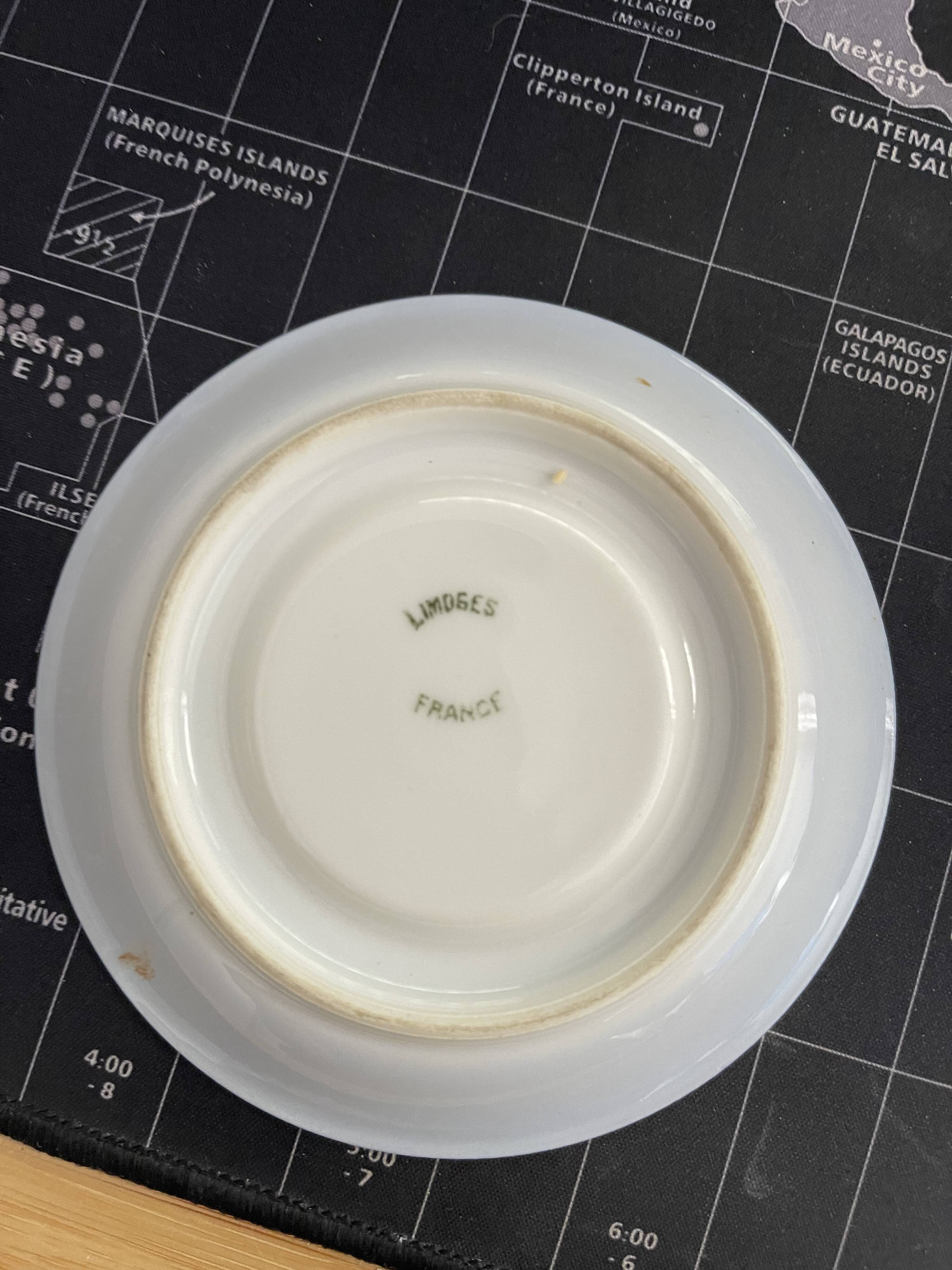 Set of 6 porcelain coffee cups and saucers