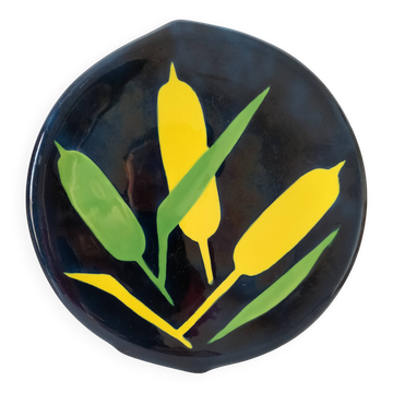 Decorative ceramic plate