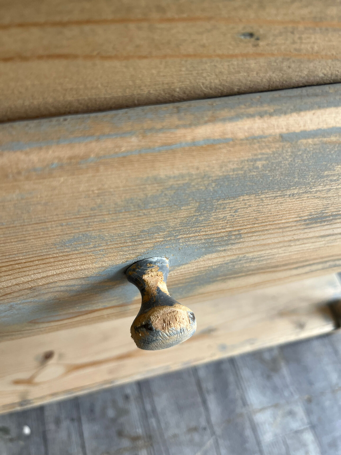 Petite console
