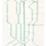 Traditional handwoven Beni Ouarine rug 250cm x 150cm