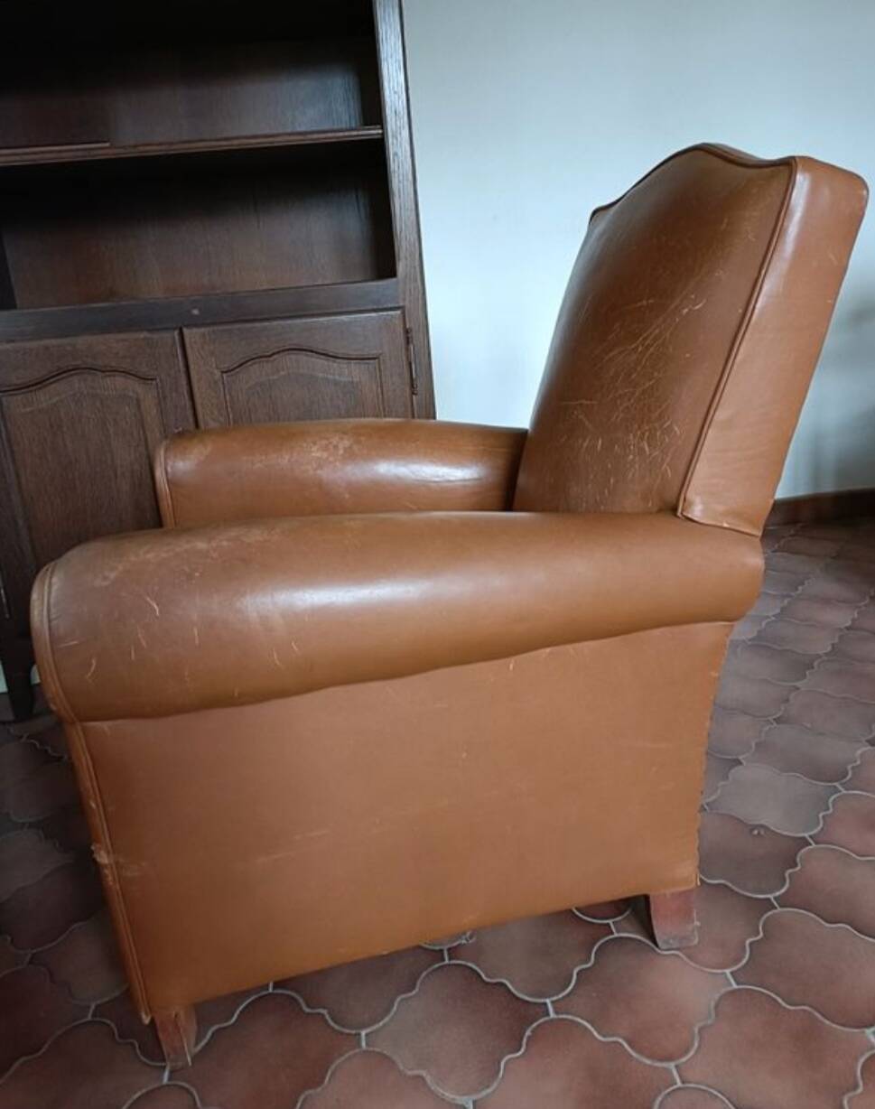 Paire de fauteuils club cuir