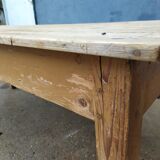 Farm table