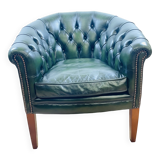 Chesterfield armchair in English green leather