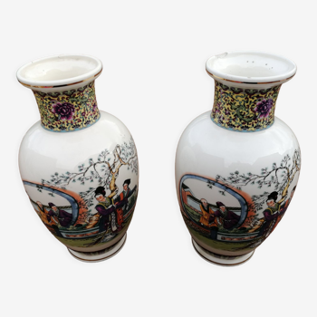 Pair of chinese vases