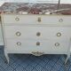 Commode style transition