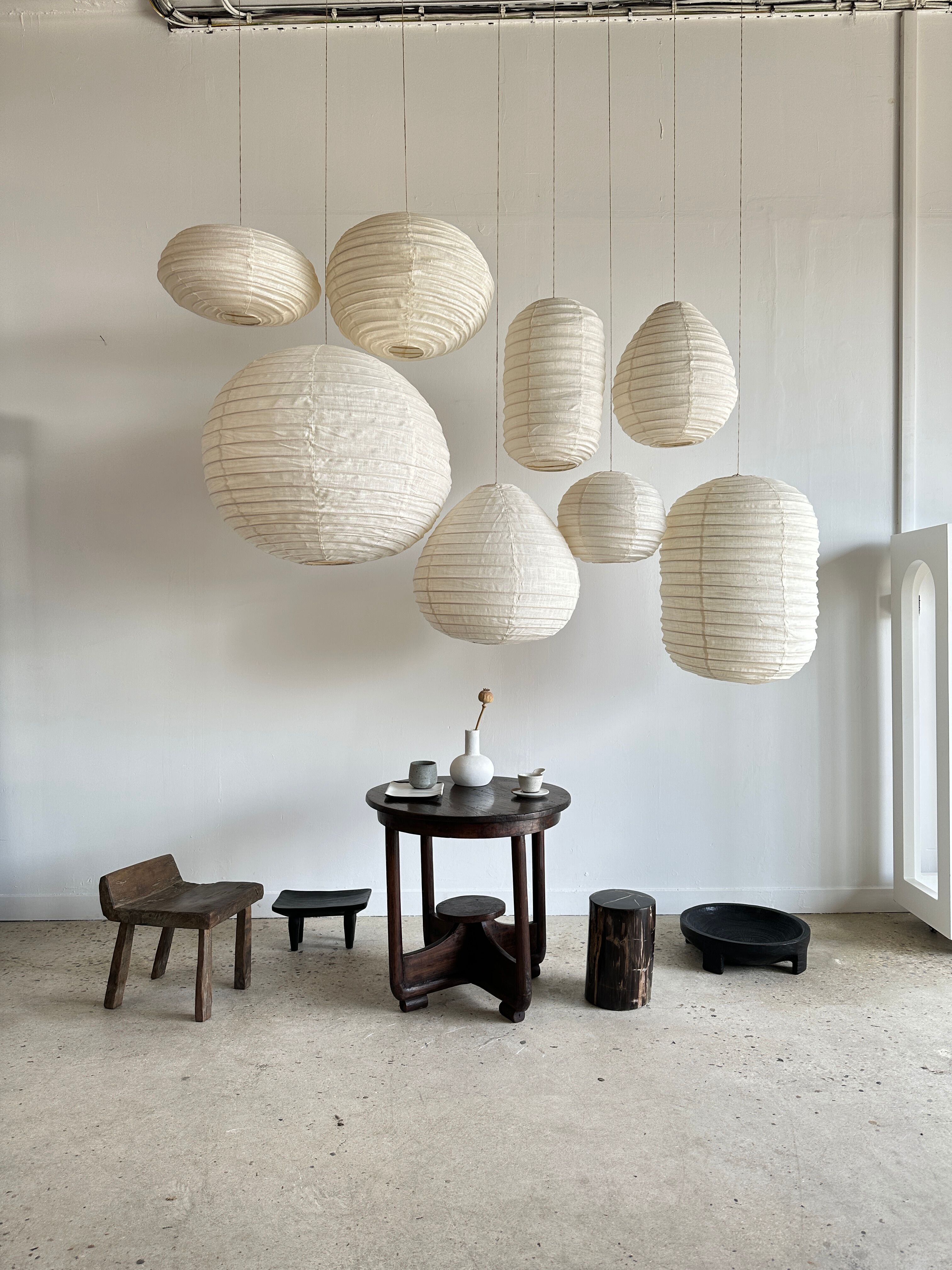Suspension in rattan and natural japanese linen in the shape of a drop