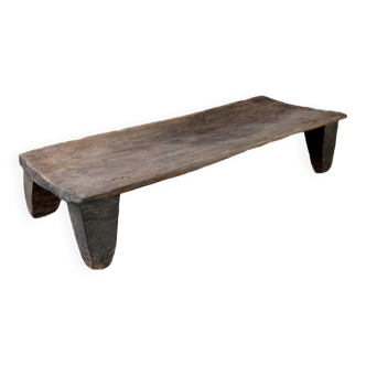 Authentique table Naga ancienne n°17