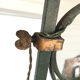 Lampadaire en fer forgé vert et doré vintage année 50