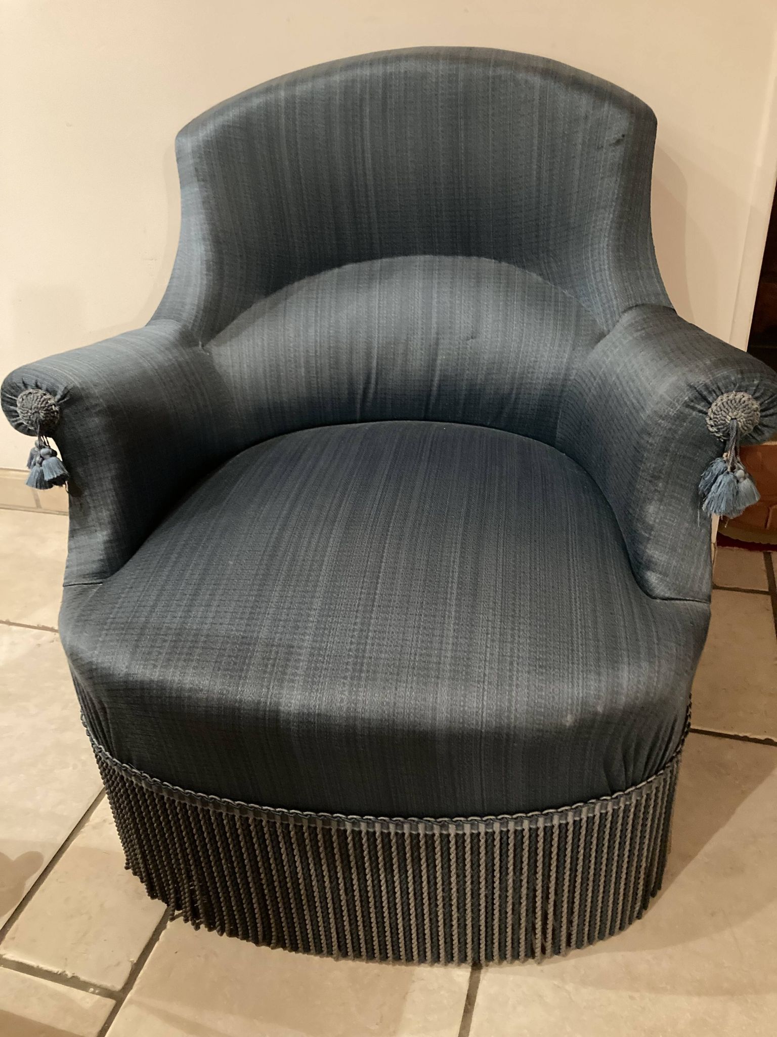 Blue toad armchair