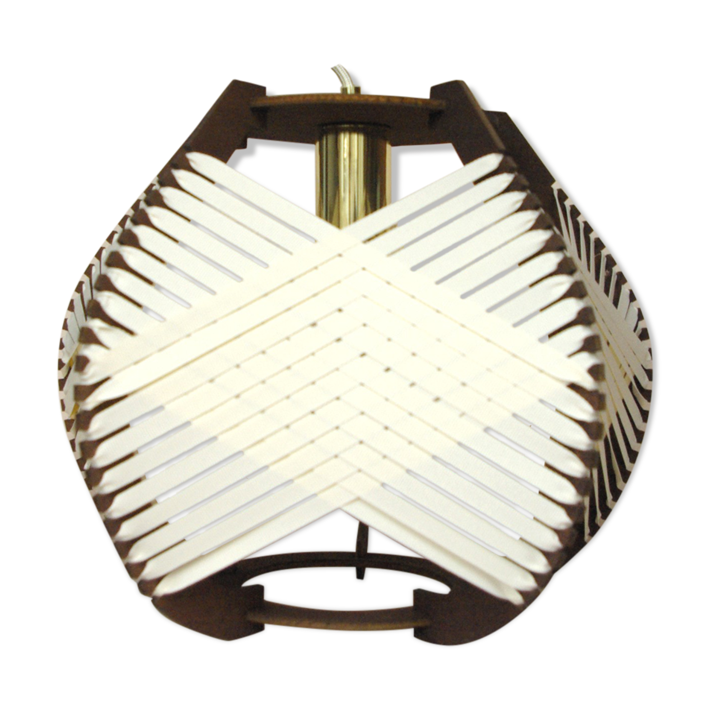 White woven lamp to hang