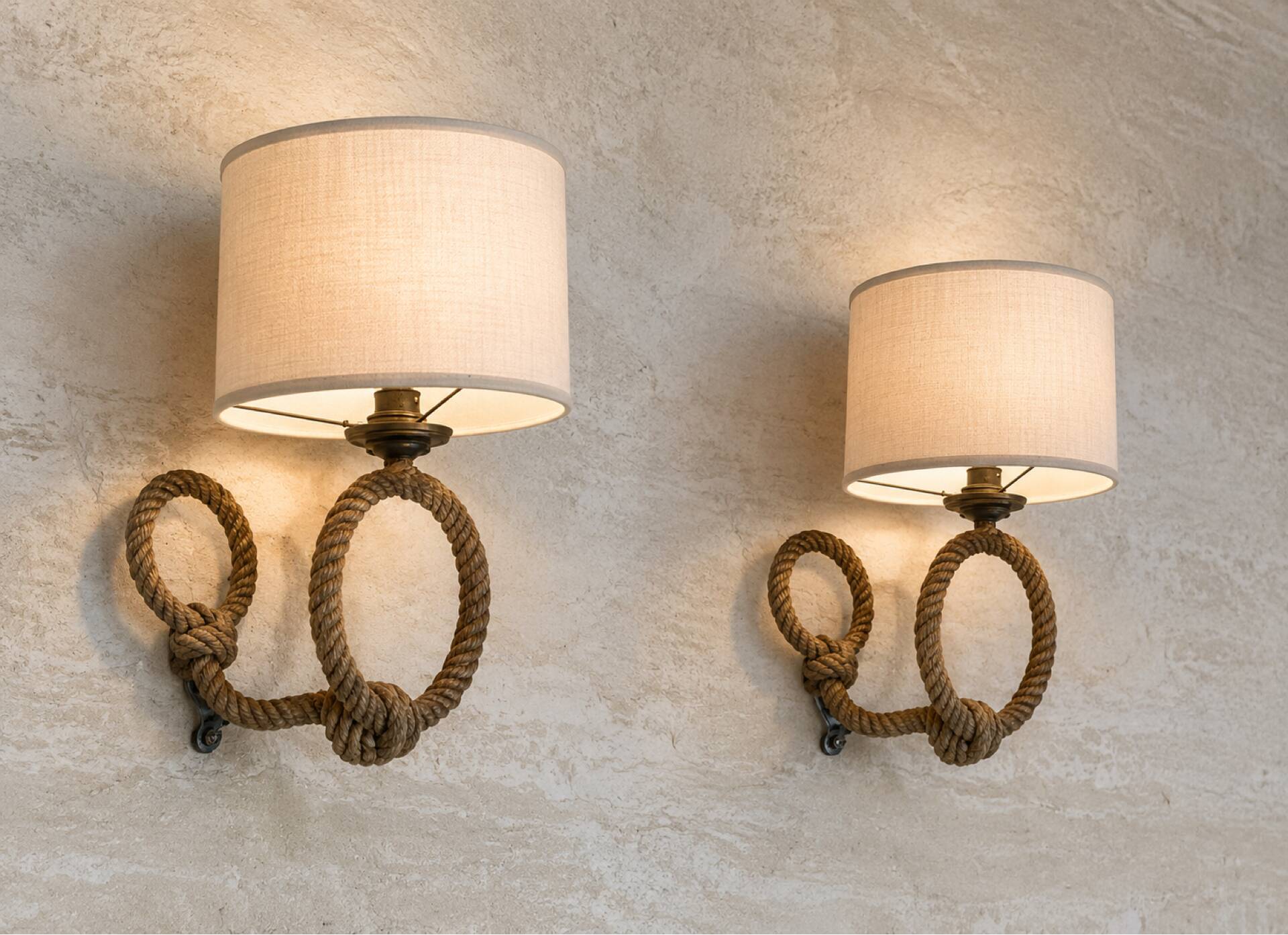 Pair of wall lights in Audoux Minet rope.
