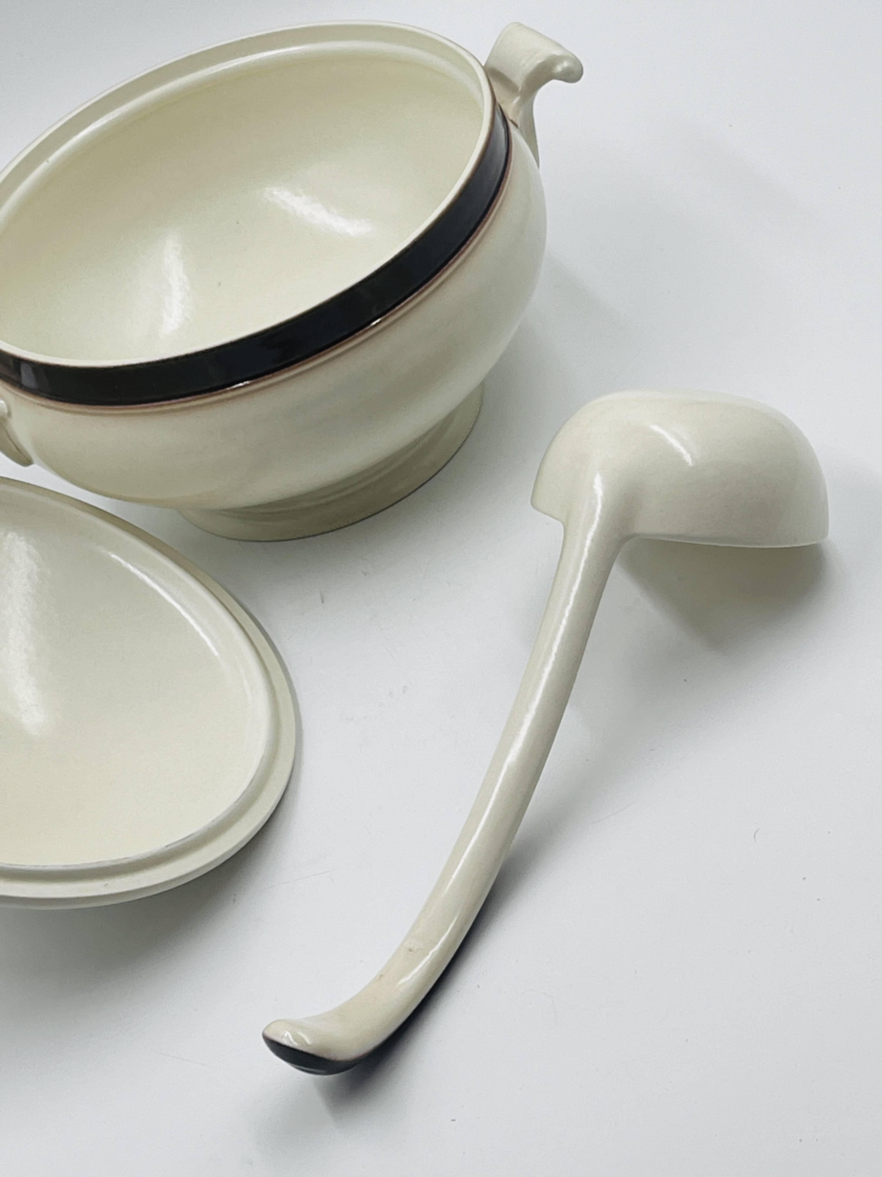 Sierra soup tureen Boch La Louvière with ladle