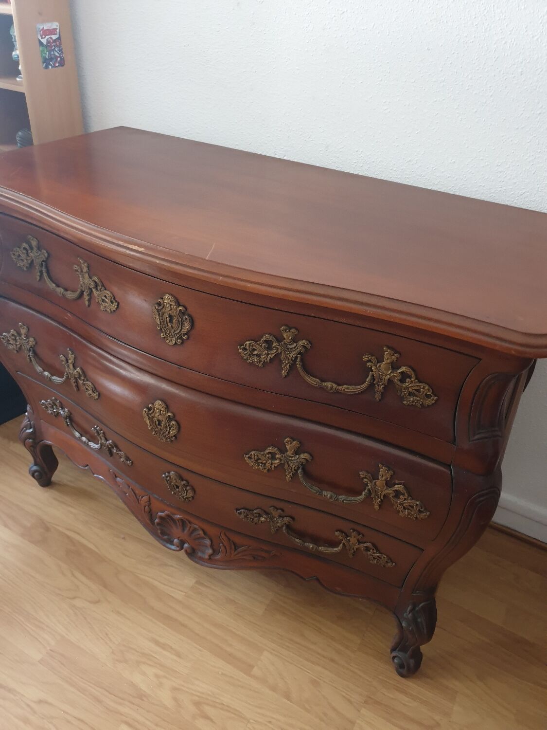 Commode tombeau estampillée armengaud style Louis XV