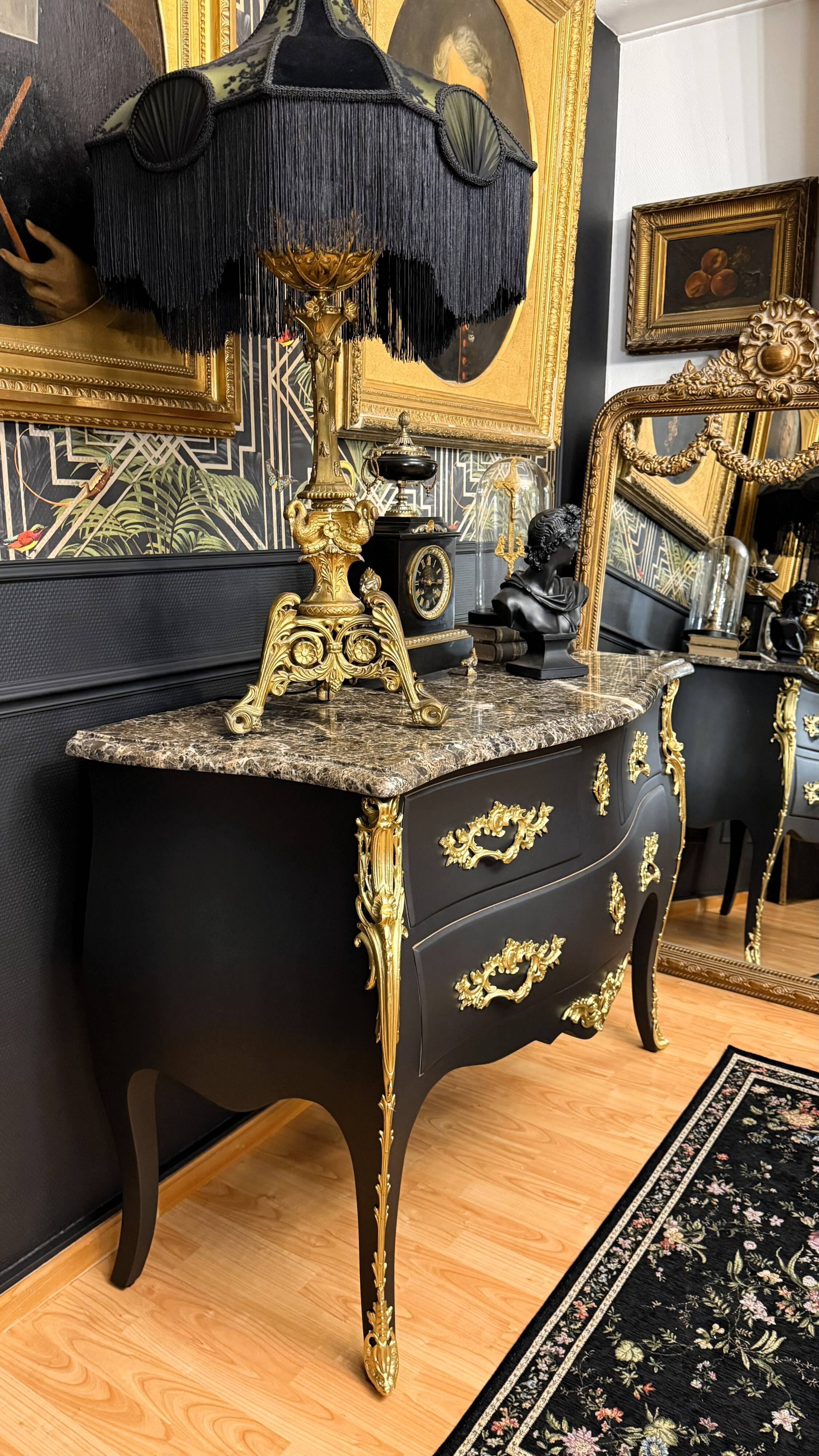 Commode Sauteuse Louis XV avec Marbre