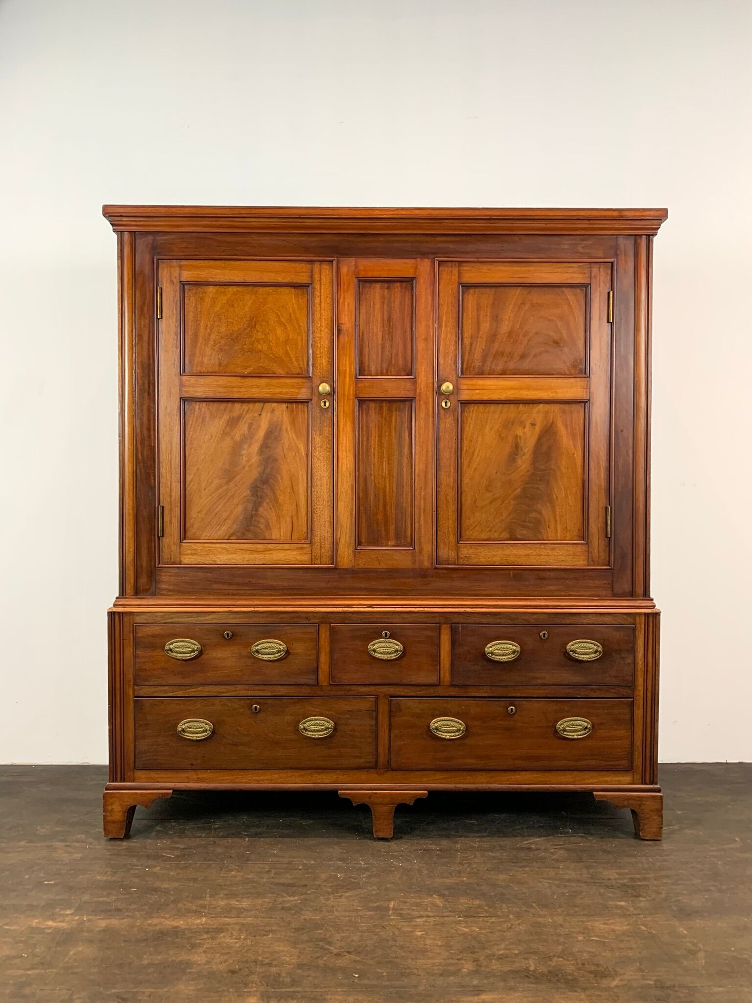Cabinet English XIXth century