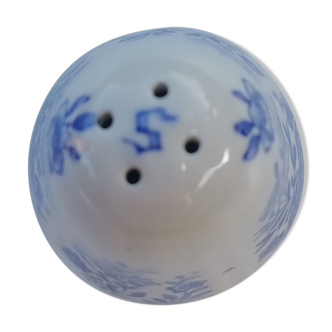 Burgenland salt shaker