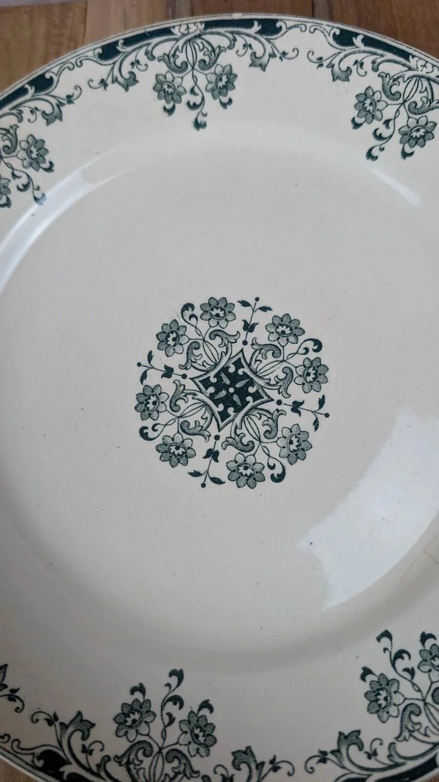 Plate on foot Sarreguemines – model Mignon