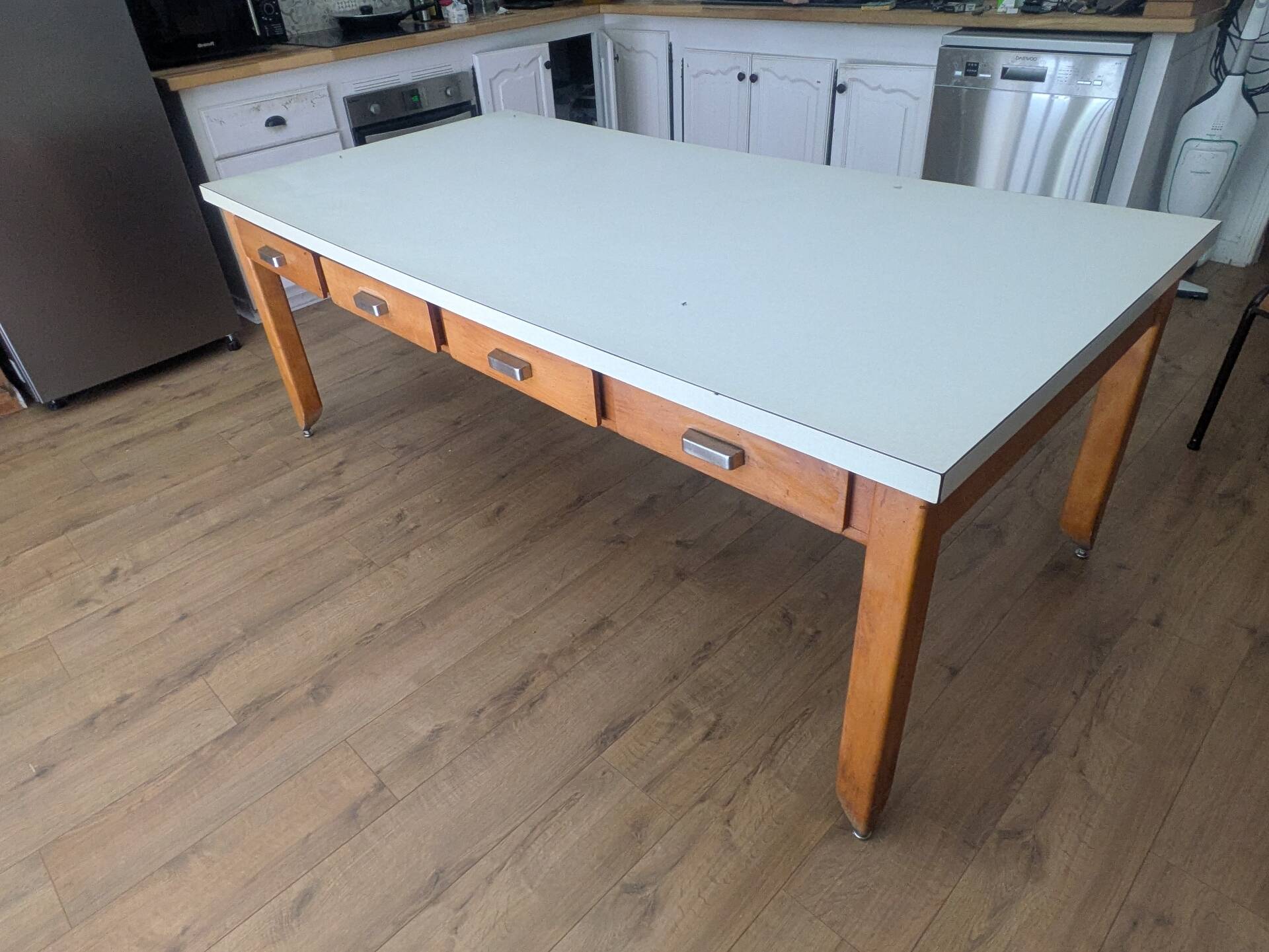 Large vintage convent table – 8 drawers – 200 cm