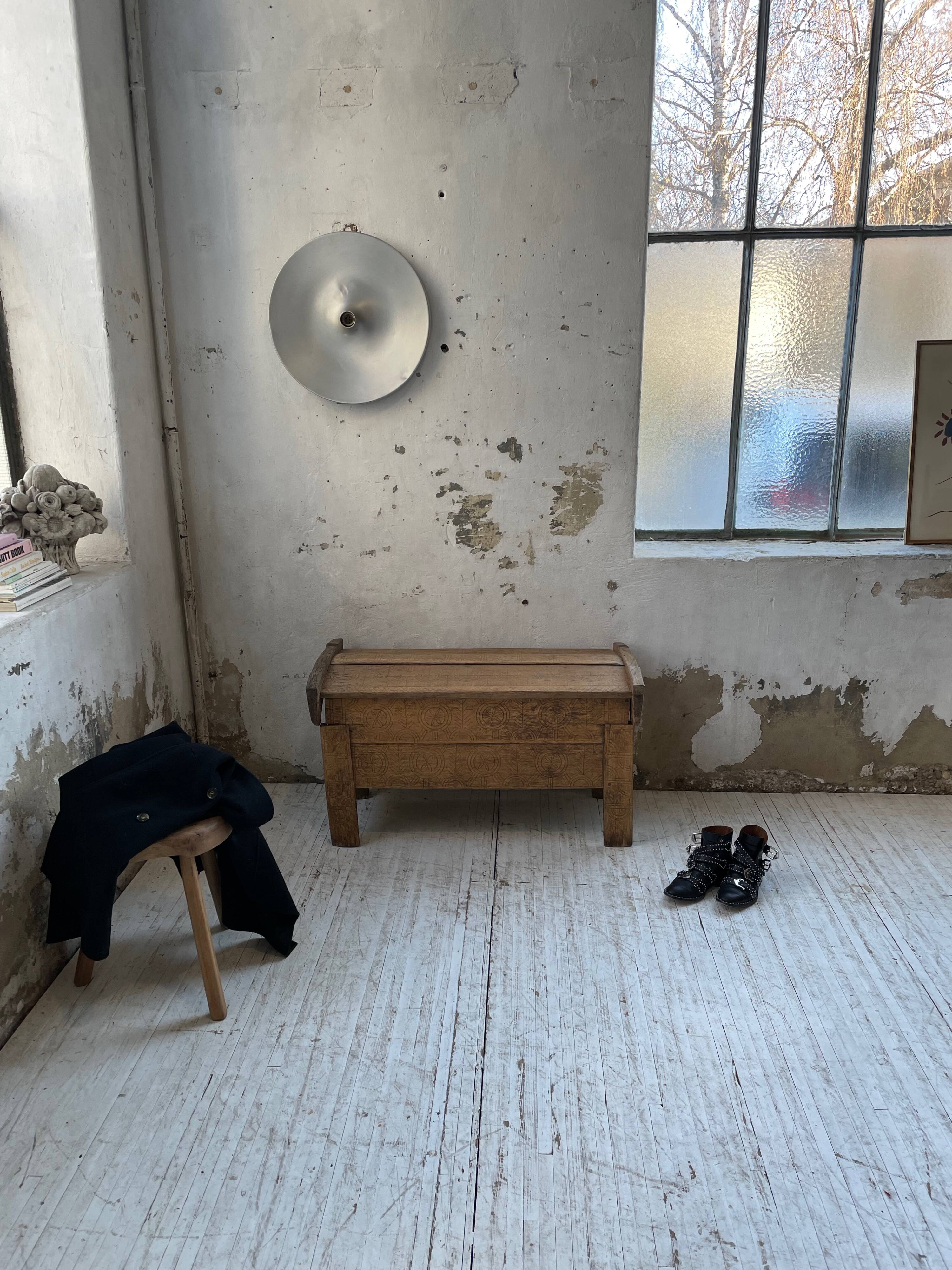 Shepherd's chest Vosges 1900 popular art