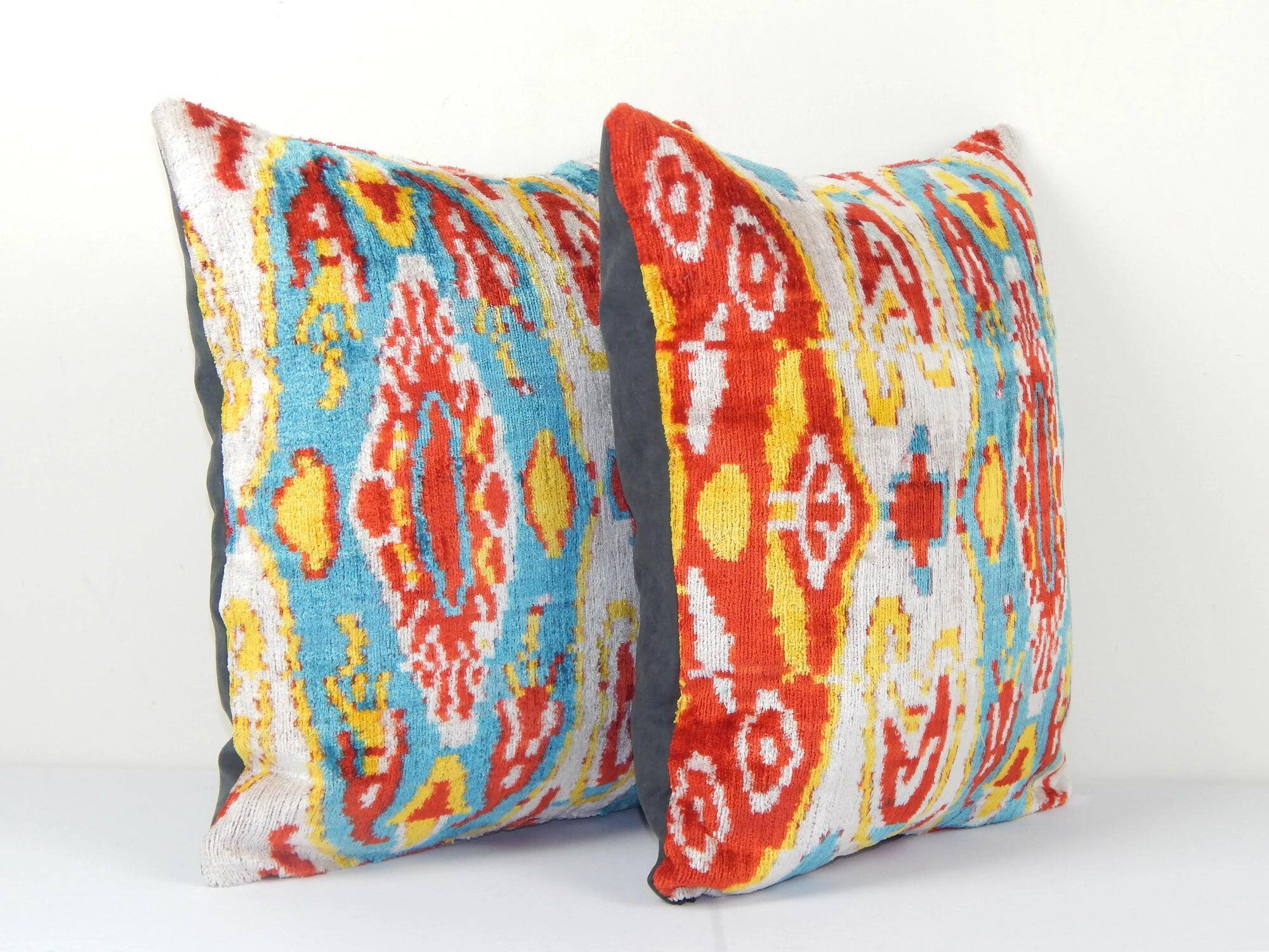 Set of 2 vintage ikat cushion covers 41x41 cm