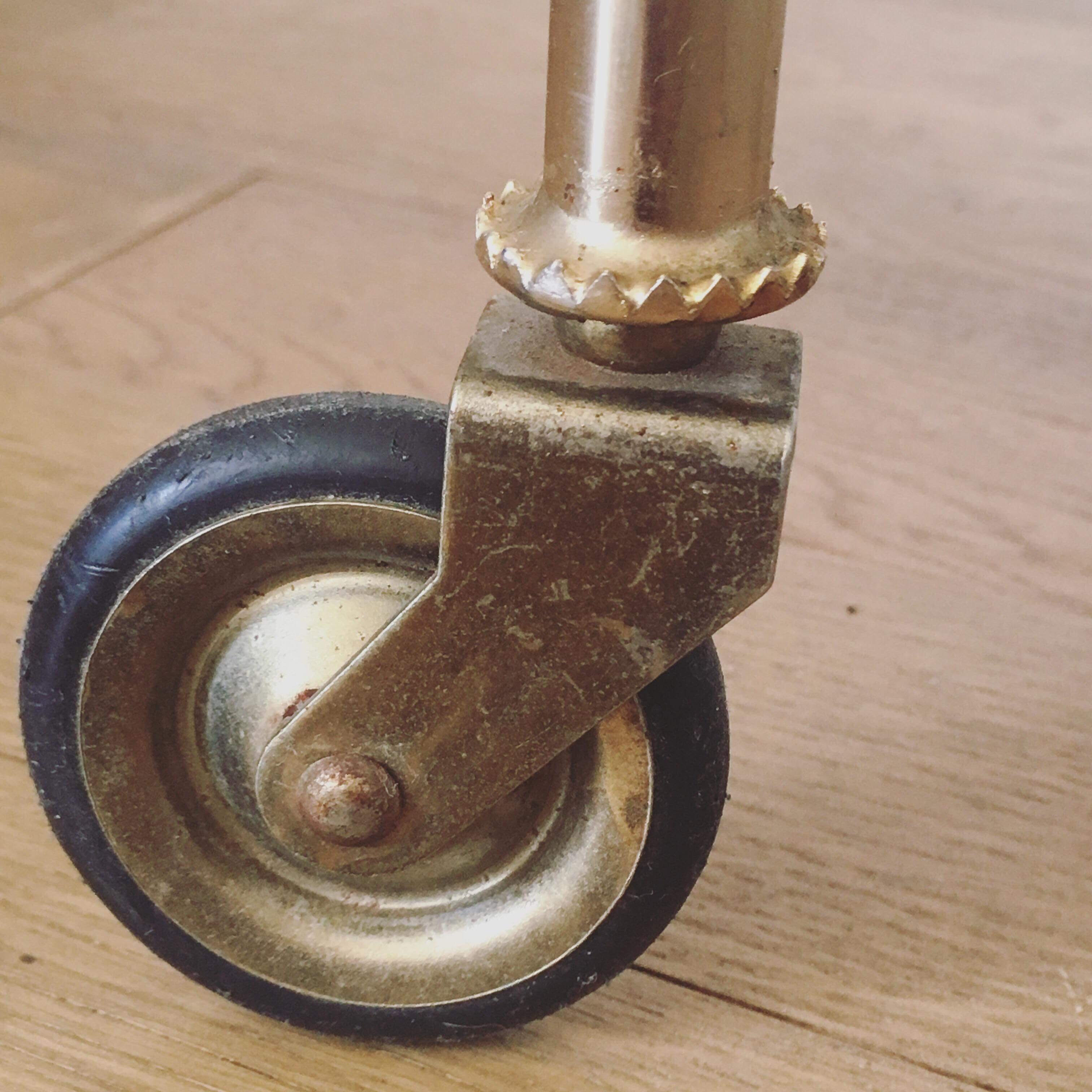 Vintage serving range vinyl