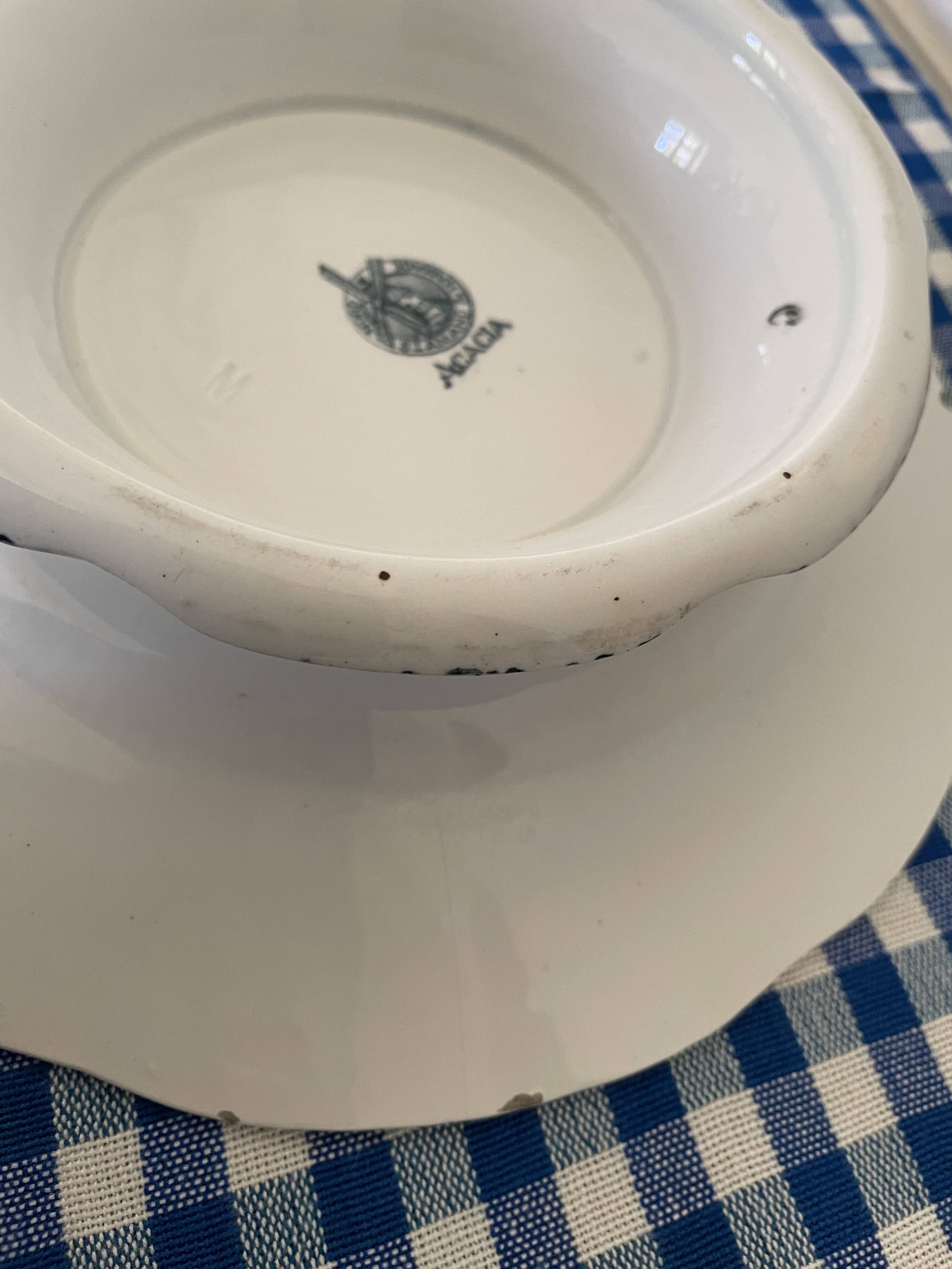 Iron pedestal dish