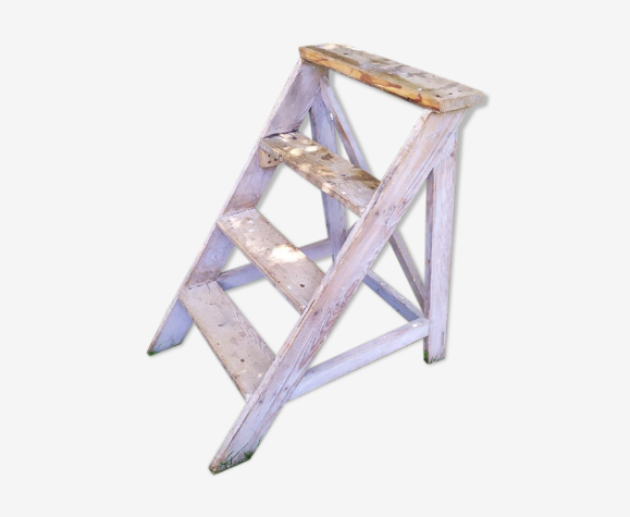 Escabeau en bois