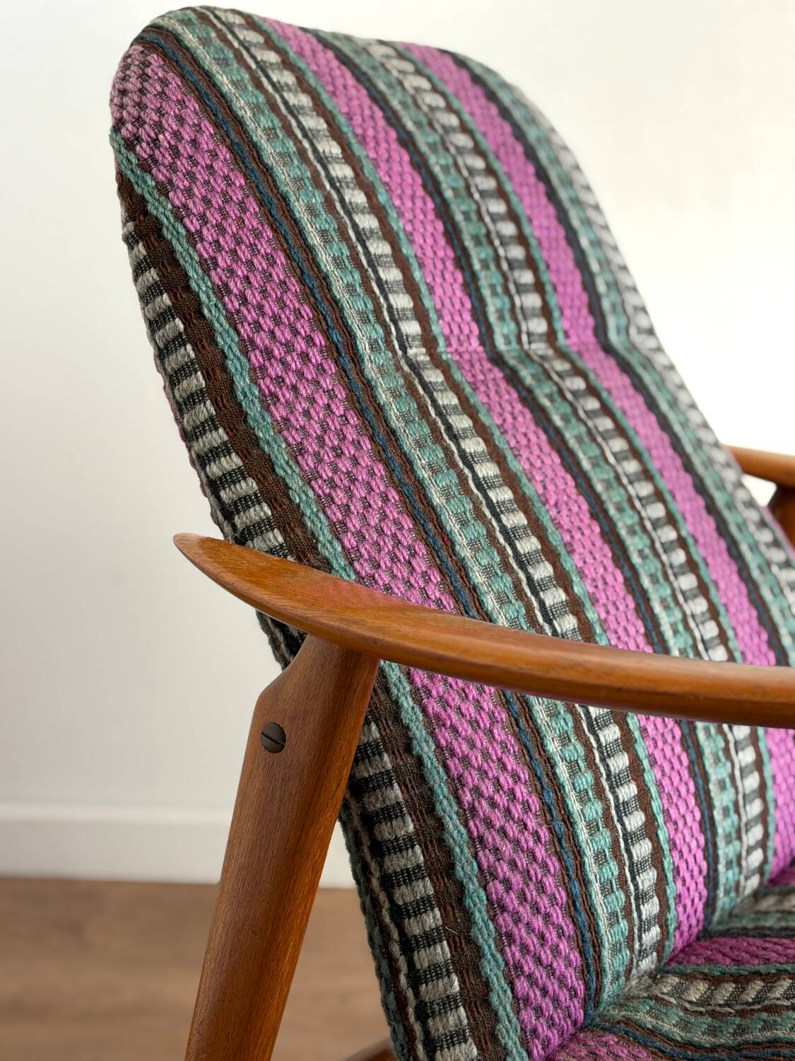 Vintage Scandinavian armchair from the 1960s.