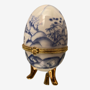 Porcelain egg box with Japan decoration gilded metal frame
