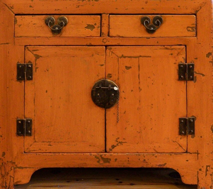 Buffet in ancient Chinese elm.