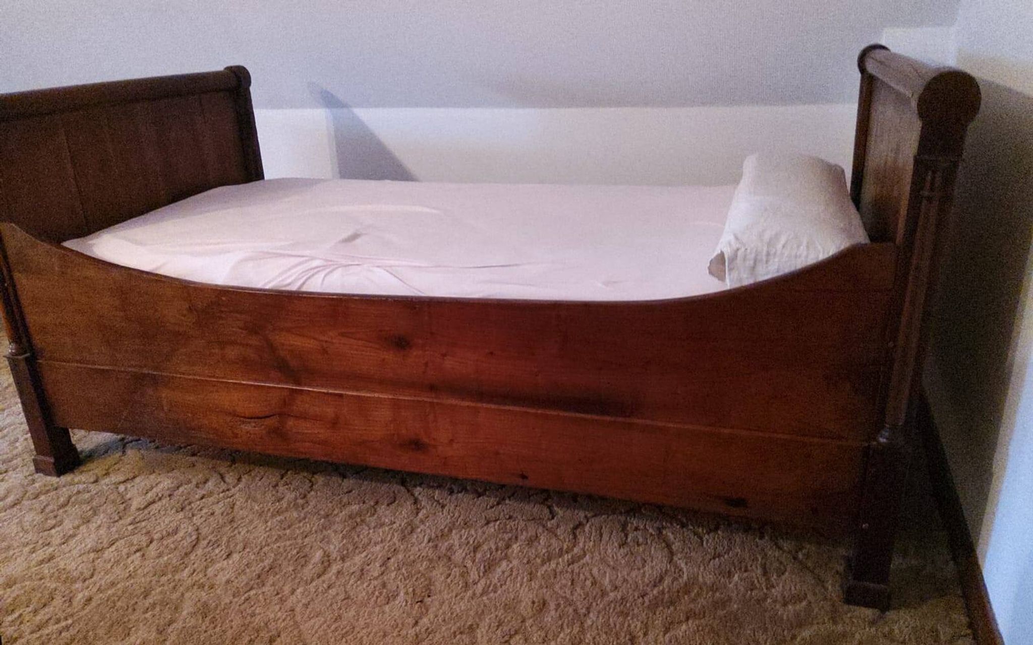 Boat bed
