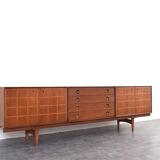 Buffet en teck du milieu du siècle par Rolf Rastad et Adolf Relling pour Gustav Bahus