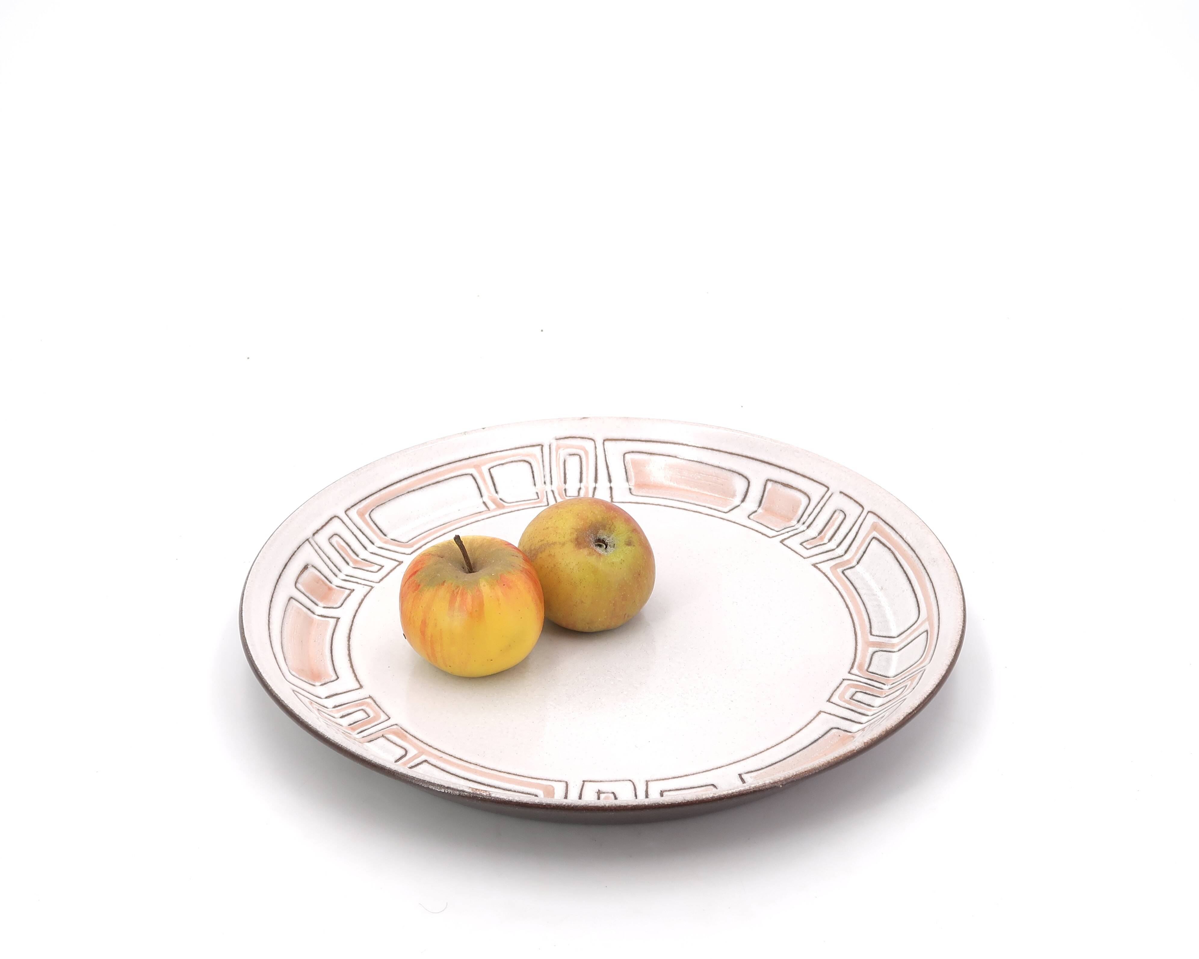 Hollow round dish, mesh model, in Niderviller earthenware, 1960s