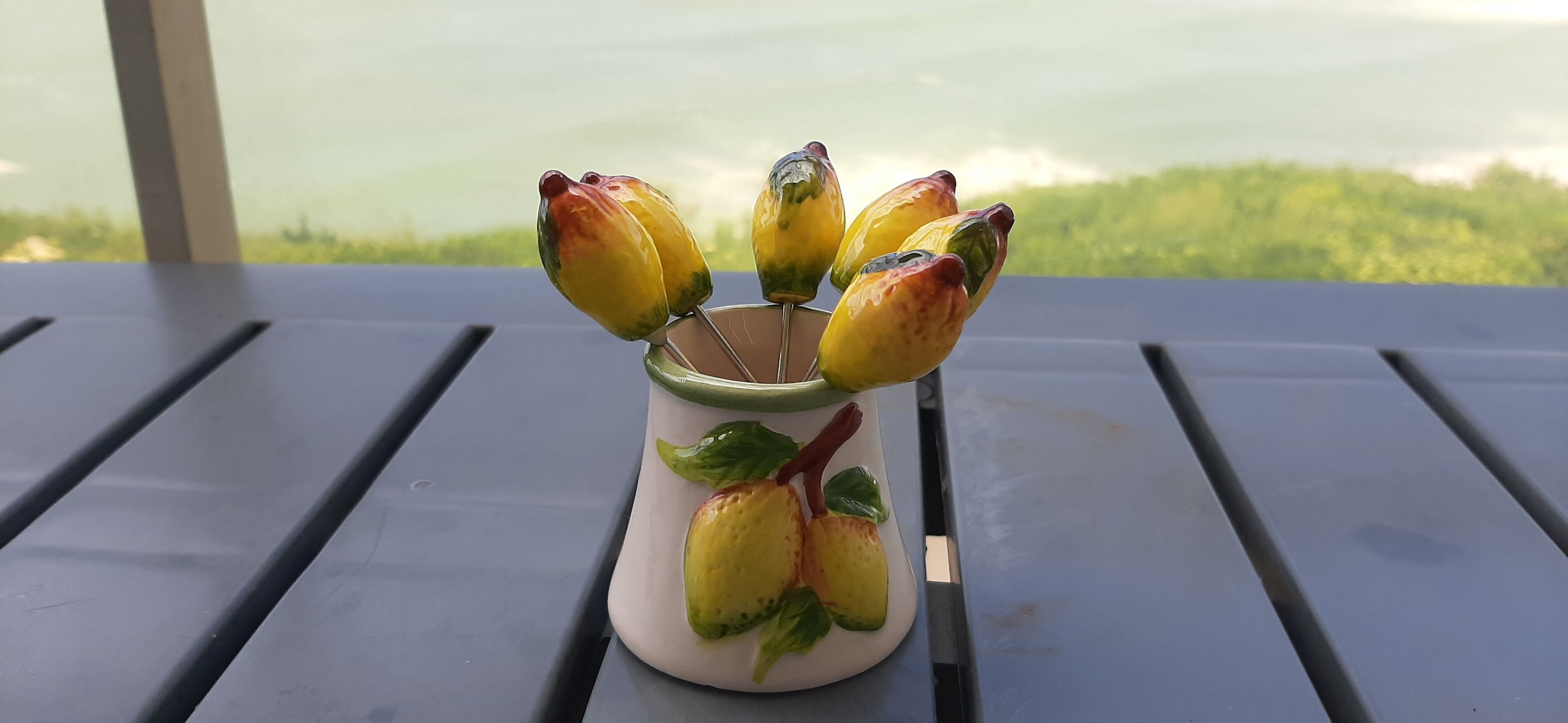 Lemons slurry in cup