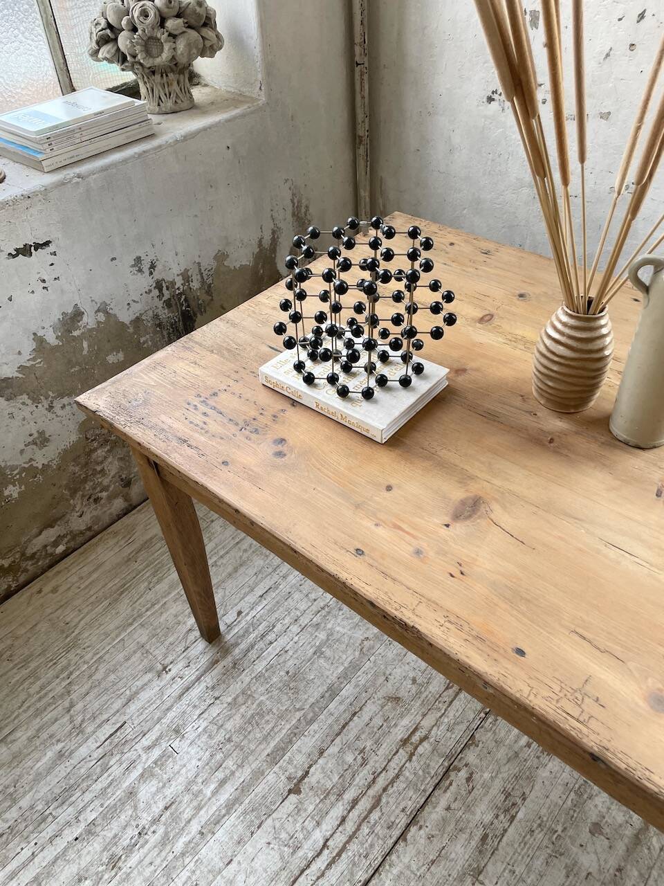 Farmhouse table with spindle legs in oak and pine, 2.5m