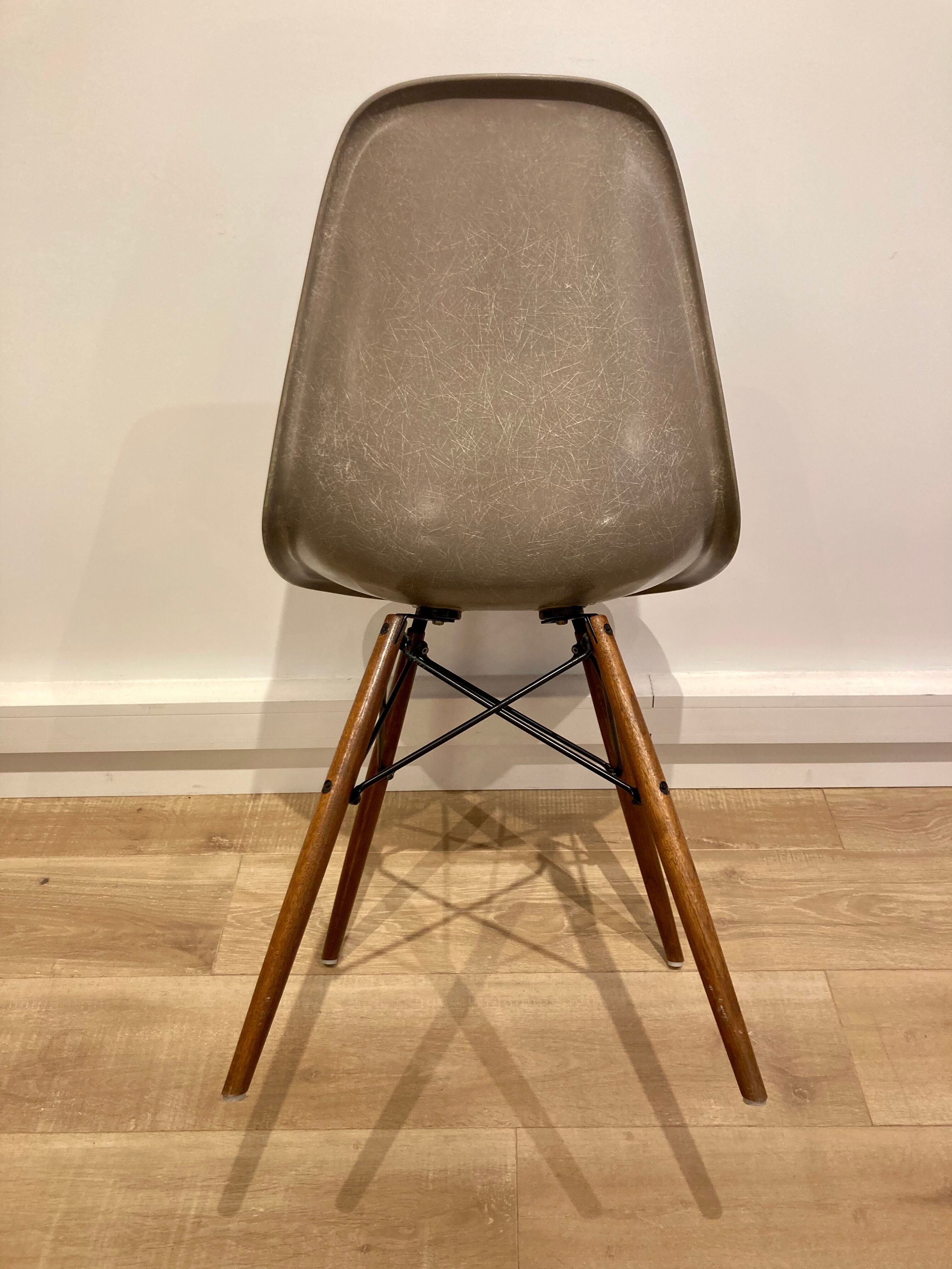 4 Eames DSW Fiberglass Chairs for Herman Miller
