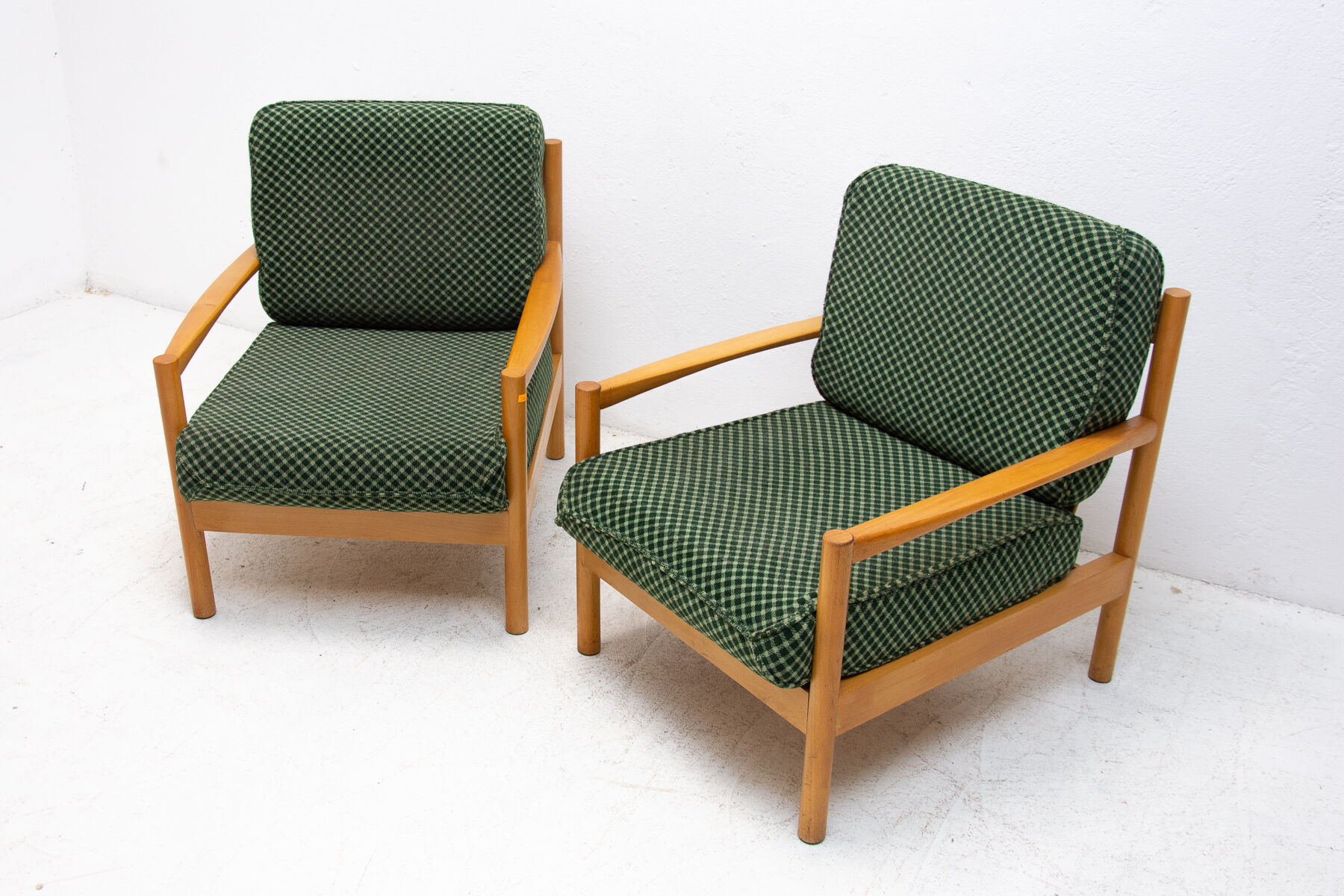 A pair of mid century Scandinavian style armchairs, 1970´s