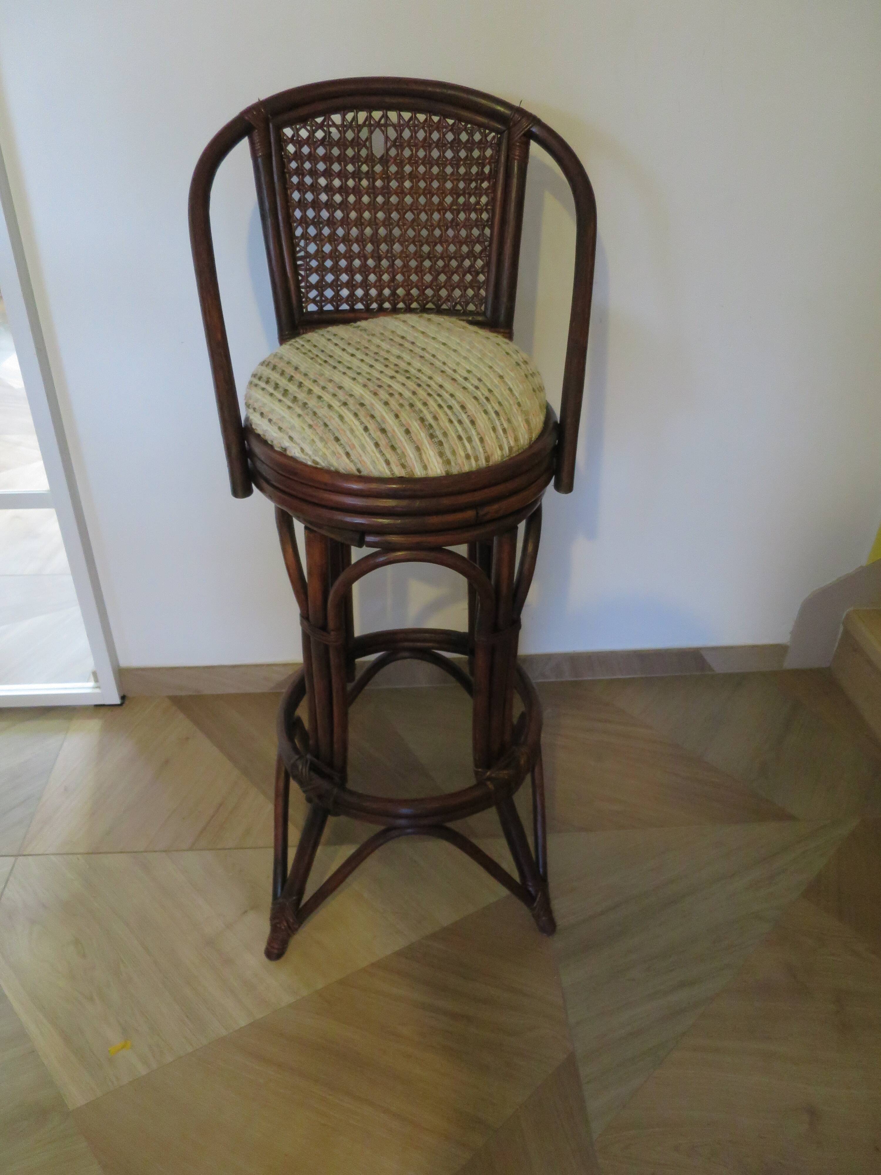 Set of 2 swivel bar stools / chairs - wood - cane - rattan - 80s