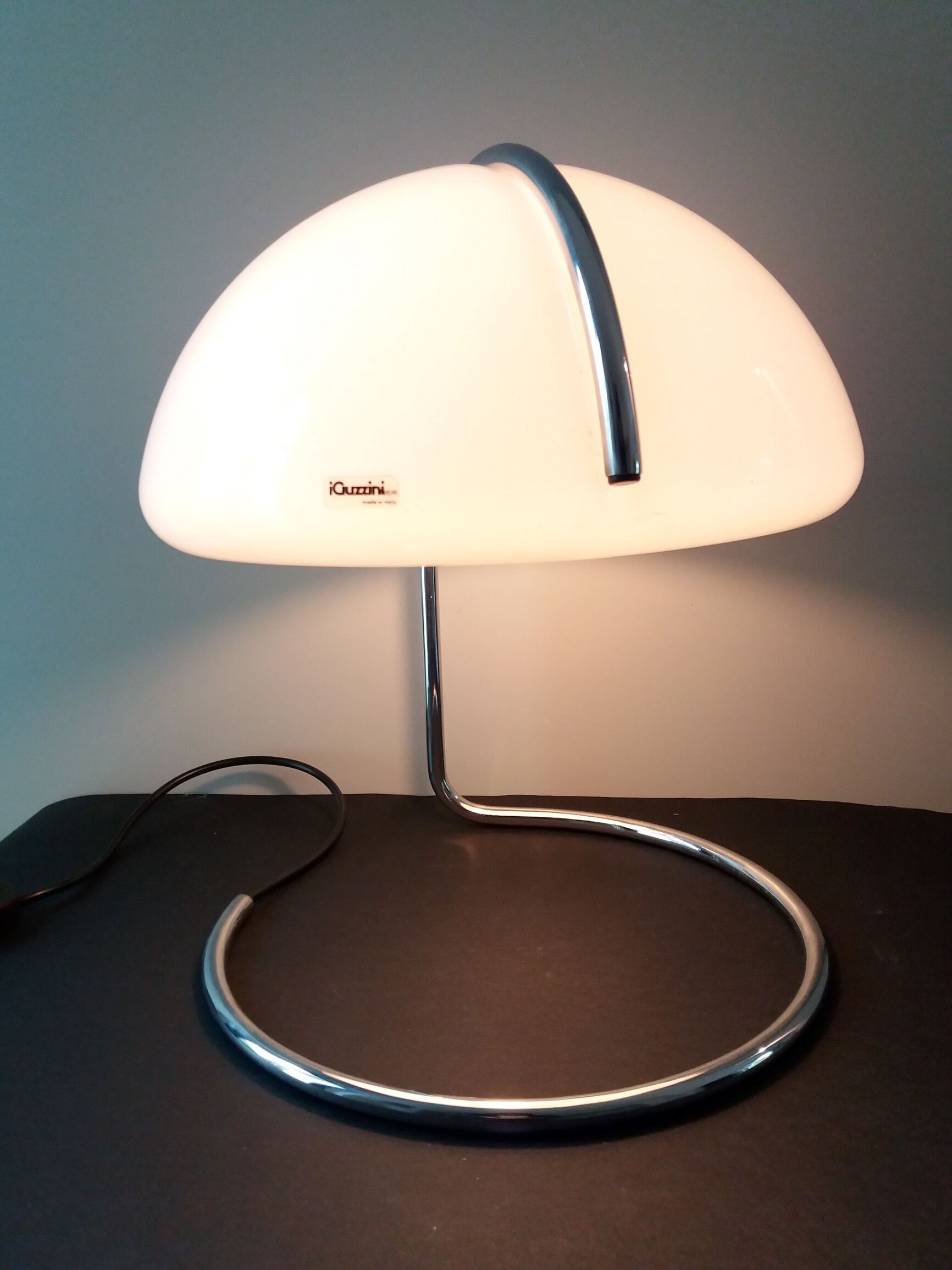 Lampe à poser Guzzini "Conchiglia" L. Massoni e L. Buttura