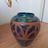 Hand-turned stoneware vase – Iridescent glaze