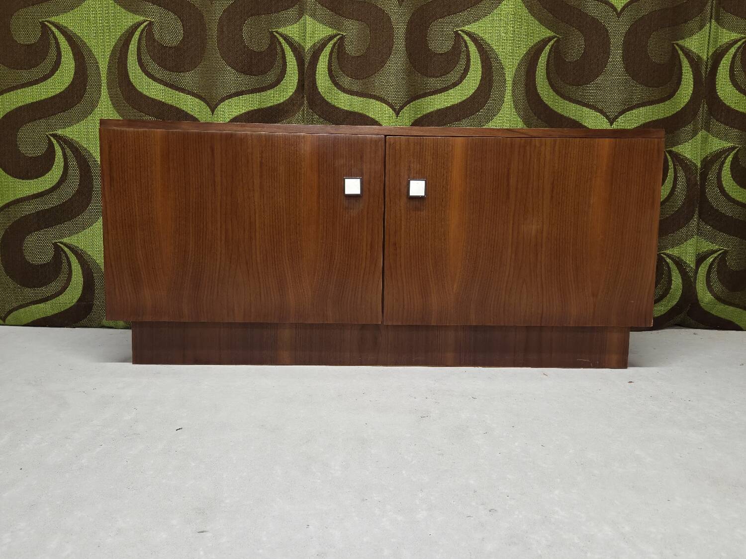 Vintage low enfilade 1970s