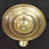 Chiseled gilded metal candlesticks