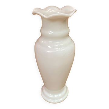 Ancien Vase Soliflore Opaline Blanche Col Corolle Vintage