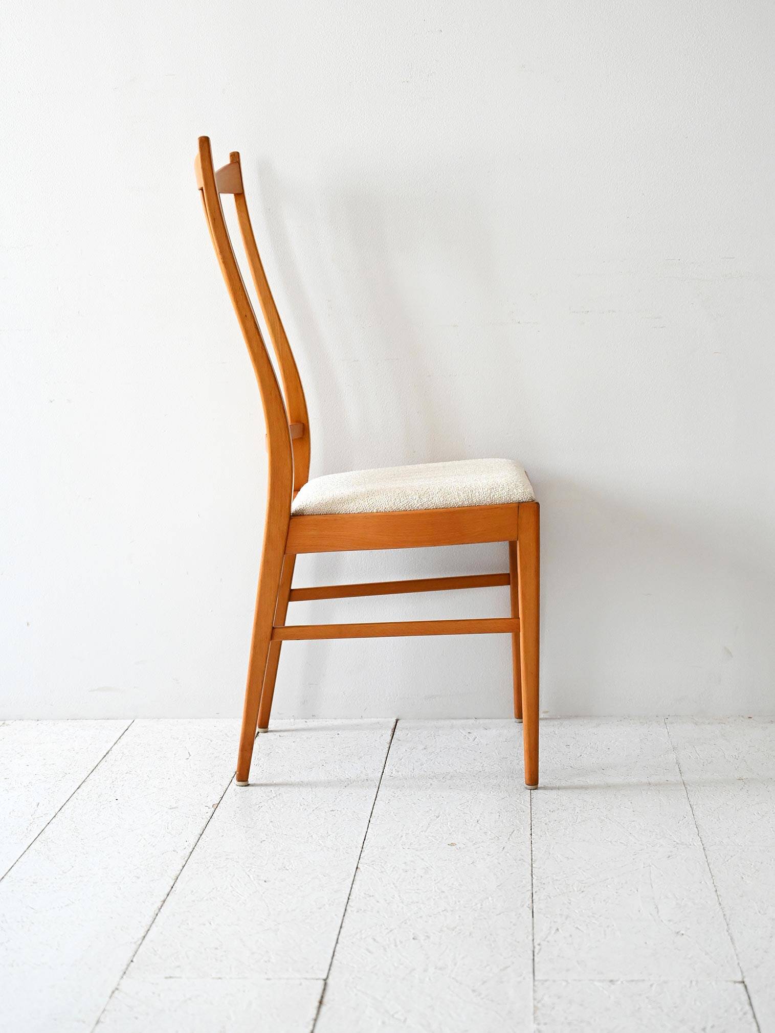 Lot de 4 chaises scandinaves vintage en hêtre des années 1950