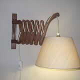 Applique murale articulée en teck à ciseaux Erik Hansen pour Le Klint, Danemark, années 1960