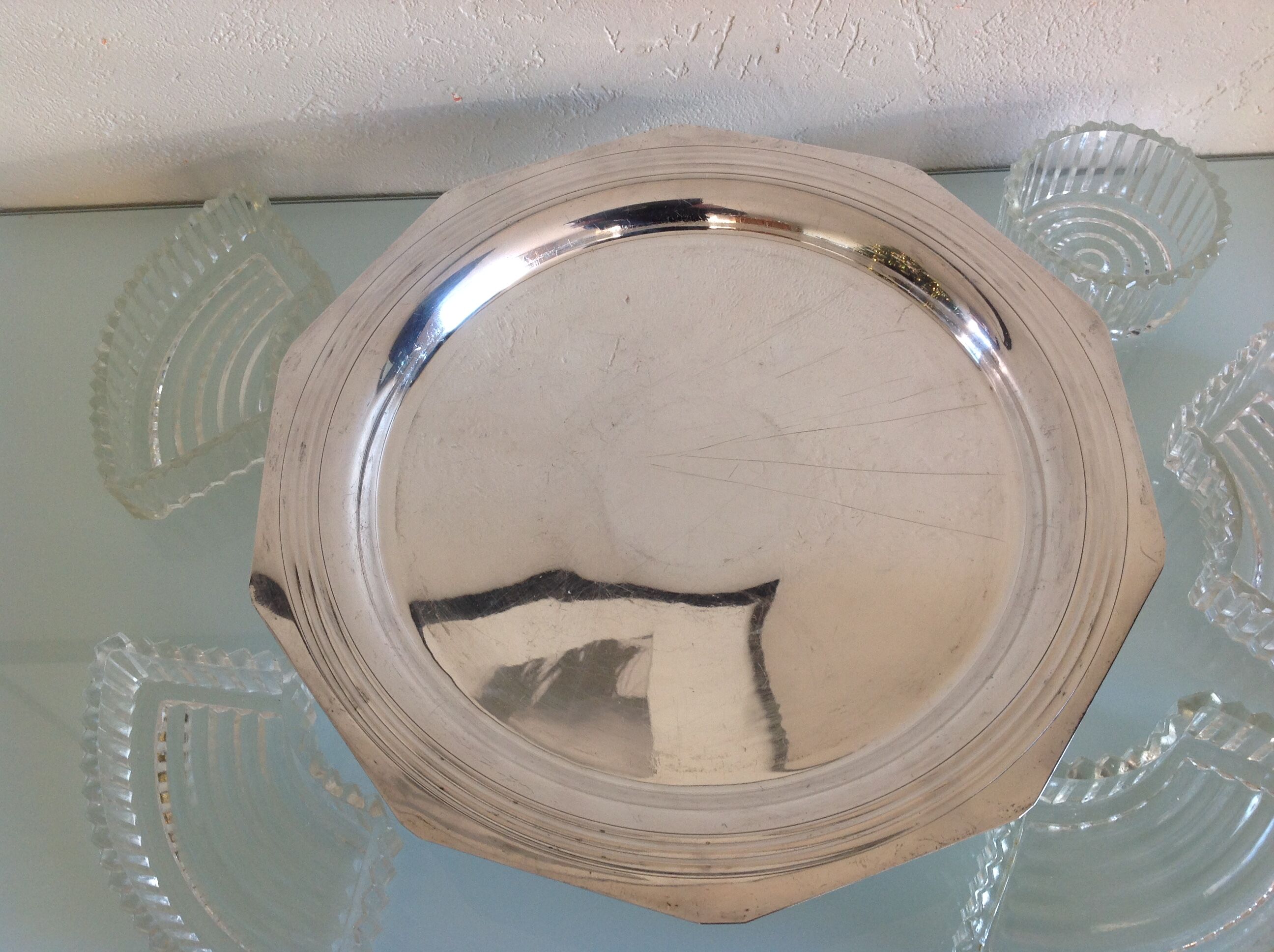 Servant of table on foot shower in silver metal art deco style