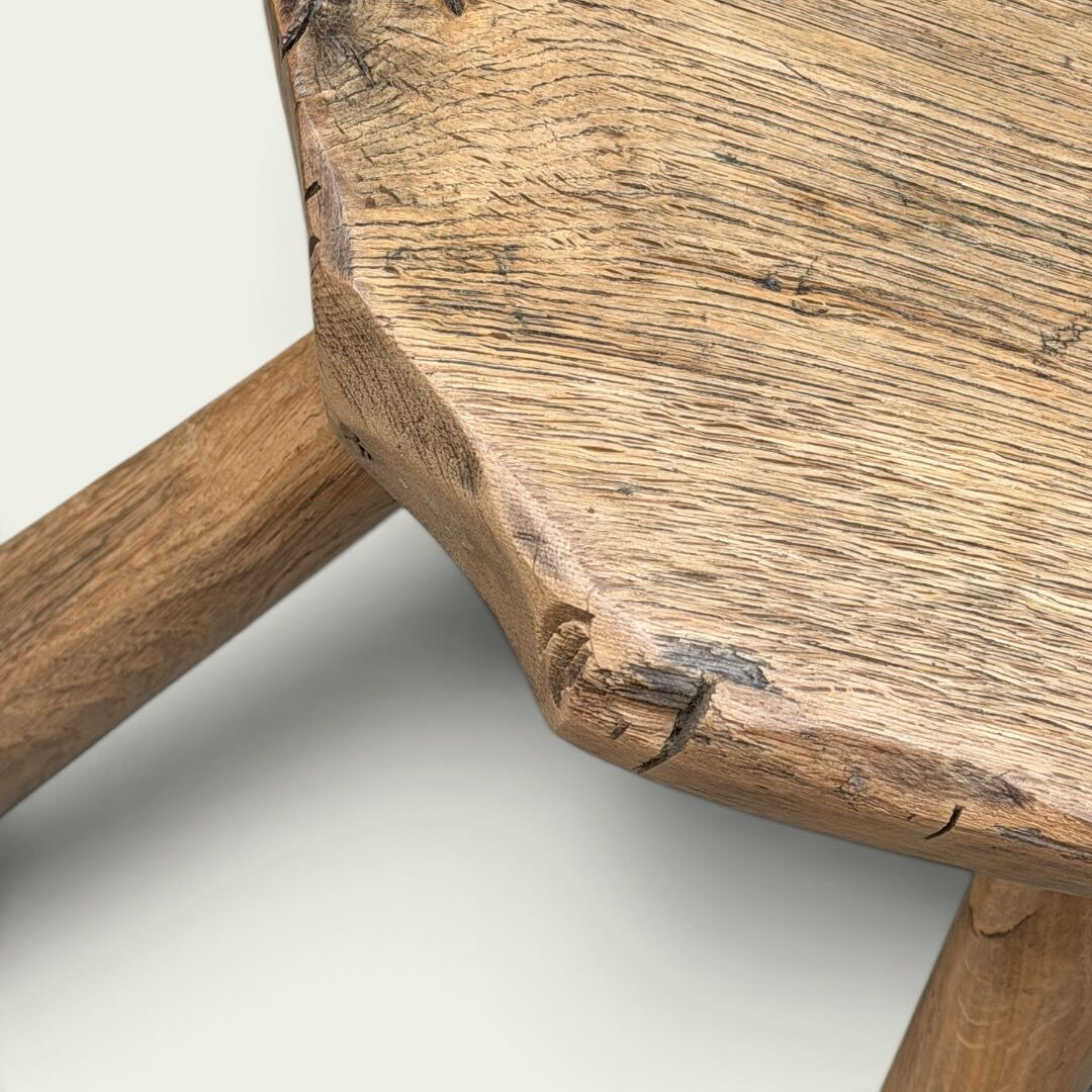 Brutalist tripod stool in solid elm from 1950.