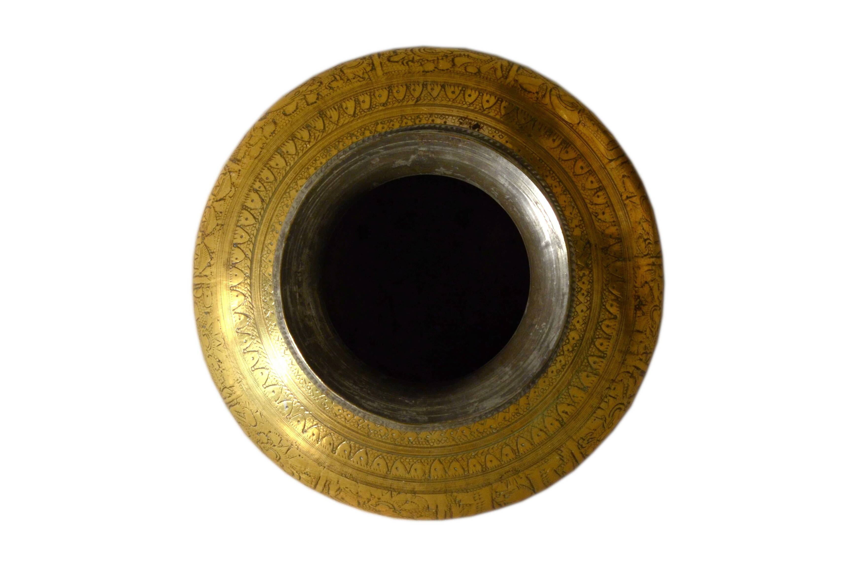 Vase ethnique ancien en bronze, fabrication artisanale d’Inde, 17x14cm